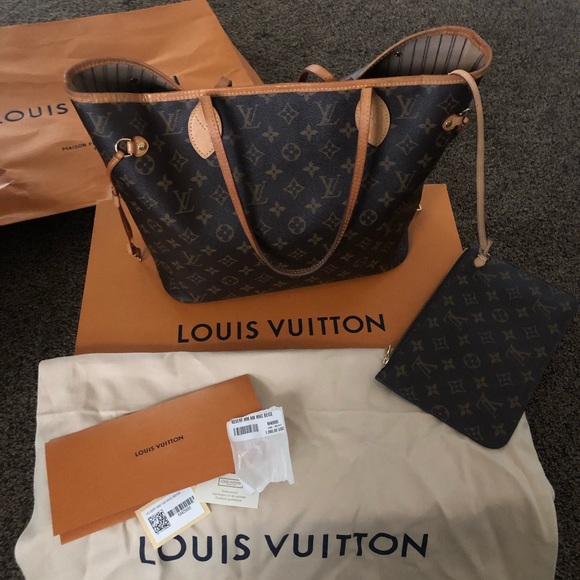 Louis Vuitton Handbags - Louis Vuitton Neverfull MM
